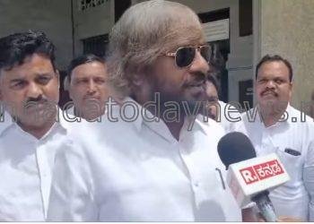 ಪಶ್ಚಿಮ ಘಟ್ಟದಲ್ಲಿನ 2015ರಿಂದ ಈಚೆಗೆ ಎಲ್ಲ ಅರಣ್ಯ ಒತ್ತುವರಿ ಮತ್ತು ಅನಧಿಕೃತ ಹೋಮ್ ಸ್ಟೇ‌, ಬಡಾವಣೆ, ರೆಸಾರ್ಟ್ ತೆರವುಗೊಳಿಸುವಂತೆ ಅರಣ್ಯ ಅಧಿಕಾರಿಗಳಿಗೆ ಅರಣ್ಯ ಸಚಿವರಿಂದ ಖಡಕ್​ ಸೂಚನೆ