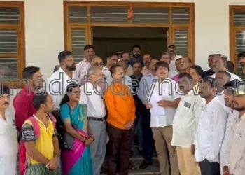 ಐ ಆರ್ ಬಿ ಕಂಪನಿಯ ಹೊಳೆಗದ್ದೆ ಟೋಲ್ ನಲ್ಲಿ ಟೋಲ್ ಸಂಗ್ರಹವನ್ನು ನಿಲ್ಲಿಸಬೇಕು ಎಂದು ಆಗ್ರಹಿಸಿ ಕುಮಟಾ-ಹೊನ್ನಾವರ ಜೆಡಿಎಸ್ ಘಟಕದಿಂದ ಮುಖ್ಯಮಂತ್ರಿಗೆ ಮನವಿ