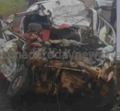 ಕೆ.ಎಸ್.ಆರ್.ಟಿ.ಸಿ ಬಸ್ ಮತ್ತು ಕಾರಿನ ನಡುವೆ ಭೀಕರ ಅಪಘಾತ- ಕಾರಿನಲ್ಲಿ ದೇವಸ್ಥಾನಕ್ಕೆ ಹೊರಟಿದ್ದ ಒಂದೆ ಕುಟುಂಬದ ನಾಲ್ವರು ಸ್ಥಳದಲ್ಲೇ ಸಾವು