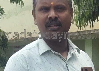 ಶಾಲಾ ಮಕ್ಕಳ ಅನ್ನಕ್ಕೆ ಕನ್ನ ಹಾಕಲು ಪ್ರಯತ್ನಿಸಿ ಸಿಕ್ಕಿಬಿದ್ದ ಕಳ್ಳ ಸರ್ಕಾರಿ ಅಧಿಕಾರಿಗಳು