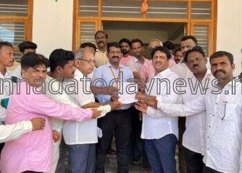 ಲೋಕಾಯುಕ್ತ ವಿಶೇಷ ತನಿಖಾ ದಳದ ಮುಖ್ಯಸ್ಥ ಎಡಿಜಿಪಿ ಎಂ.ಚಂದ್ರಶೇಖರ್ ಅವರ ಅಮಾನತಿ ಗೆ ಆಗ್ರಹಿಸಿ ಕುಮಟಾ ತಾಲೂಕ ಜೆಡಿಎಸ್ ಘಟಕದಿಂದ ಮನವಿ