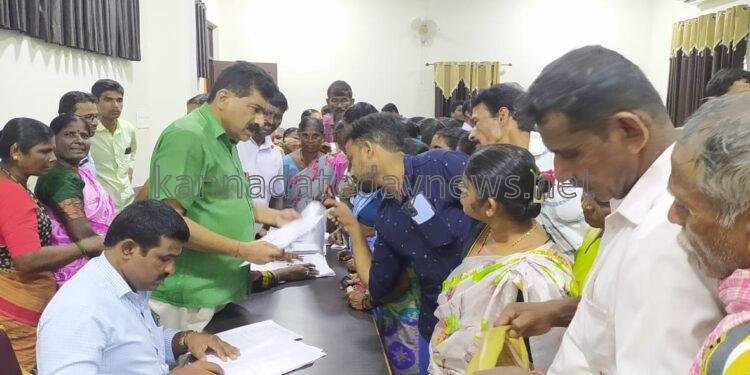 ಅರಣ್ಯವಾಸಿಗಳನ್ನ ಒಕ್ಕಲೇಬ್ಬಿಸುವ ಪ್ರಕರಣ: ಸುಪ್ರೀಂ ಕೋರ್ಟನಲ್ಲಿ ಅರಣ್ಯವಾಸಿಗಳ ಪರ ಕಾನೂನು ಹೋರಾಟ-ರವೀಂದ್ರ ನಾಯ್ಕ.