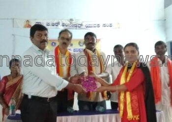 ಕನ್ನಡ ಸಾಹಿತ್ಯ ಪರಿಷತ್ತು ಮೂಡಿಗೆರೆ ಕಸಬಾ ಹೋಬಳಿ ಘಟಕದ ವತಿಯಿಂದ ಮನೆಯಂಗಳದಲ್ಲಿ ಸಾಹಿತ್ಯ ಸಂಜೆ ಕಾರ್ಯಕ್ರಮ