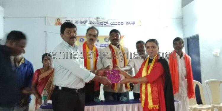 ಕನ್ನಡ ಸಾಹಿತ್ಯ ಪರಿಷತ್ತು ಮೂಡಿಗೆರೆ ಕಸಬಾ ಹೋಬಳಿ ಘಟಕದ ವತಿಯಿಂದ ಮನೆಯಂಗಳದಲ್ಲಿ ಸಾಹಿತ್ಯ ಸಂಜೆ ಕಾರ್ಯಕ್ರಮ