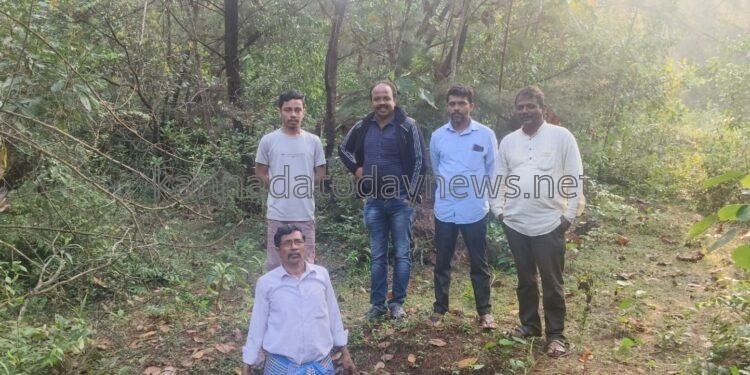 ದೌರ್ಜನ್ಯ: ಸತ್ಯ ಶೋಧನಾ ಸಮಿತಿಯಿಂದ ಧೃಡ. ಅರಣ್ಯ ಸಿಬ್ಬಂಧಿಯ ಕರ್ತವ್ಯಲೋಪ ಖಂಡನೆ- ಅರಣ್ಯ ಭೂಮಿ ಹಕ್ಕು ಹೋರಾಟ ವೇಧಿಕೆ ರಾಜ್ಯಾಧ್ಯಕ್ಷ ರವೀಂದ್ರ ನಾಯ್ಕ.