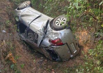 ಅಂಕೋಲಾ ದಲ್ಲಿ ಗಟಾರಕ್ಕೆ ಬಿದ್ದ ಕಾರು: ಇಬ್ಬರು ಸಾವು