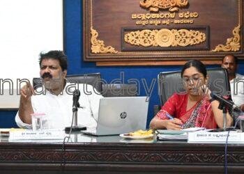 ಉತ್ತರ ಕನ್ನಡ ಜನರು ಯಾವುದೇ ಕಾರಣಕ್ಕೂ ಹಣ ನೀಡಿ ಕುಡಿಯುವ ನೀರು ಪಡೆಯಬಾರದು, ಪ್ರತಿಯೊಬ್ಬರಿಗೂ ಅಧಿಕಾರಿಗಳು ನೀರು ಪೂರೈಕೆ ಮಾಡಲಿದ್ದಾರೆ:ಸಚಿವ ಮಾಂಕಳ ವೈದ್ಯ