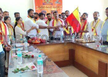 ಮಲೆನಾಡು ಮಡಿಲಲ್ಲಿ ಕರ್ನಾಟಕ ರಣಧೀರರ ವೇದಿಕೆಯ ಕನ್ನಡ ಕಲರವ..* *ಕರ್ನಾಟಕ ರಣಧೀರರ ವೇದಿಕೆ ಸಿದ್ದಾಪುರ ತಾಲೂಕು ಘಟಕ ಉದ್ಘಾಟನೆ..*