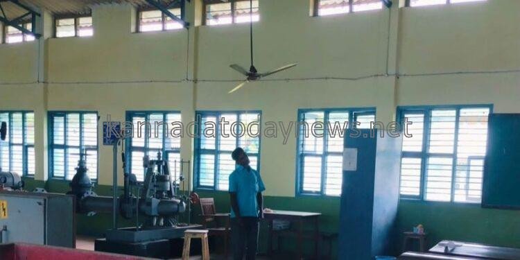 ಭಟ್ಕಳದ ಅಂಜುಮಾನ್ ಇನ್ಸಟ್ಯುಟ್ ಆಫ್ ಟೆಕ್ನಾಲಜಿ & ಮ್ಯಾನೇಜ್‌ಮೆಂಟ್ ಕಾಲೇಜಿನ ಲ್ಯಾಬ್ ಟೆಕ್ನಿಶಿಯನ್ ಶ್ರೀಧರ ಮೊಗೇರ್ ಆತ್ಮಹತ್ಯೆಗೆ ಶರಣು