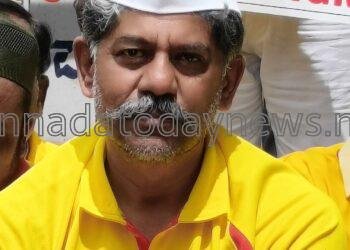 ರಾಜ್ಯಸಭಾ ಸದಸ್ಯ ಸ್ಥಾನಕ್ಕೆ ವೀರೇಂದ್ರ ಹೆಗ್ಗಡೆ ರಾಜೀನಾಮೆ ನೀಡಬೇಕು ಎಂದು ಕೆ.ಆರ್.ಎಸ್ ಪಕ್ಷ ರಾಜ್ಯ ಅಧ್ಯಕ್ಷ ಮತ್ತು ಸಾಮಾಜಿಕ ಹೋರಾಟಗಾರ ಶ್ರೀ ರವಿಕೃಷ್ಣ ರೆಡ್ಡಿ ಆಗ್ರಹ