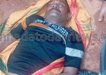 ಭಟ್ಕಳದ ತೆಂಗಿನಗುಂಡಿಯ ಸಮುದ್ರದಲ್ಲಿ ಮೀನುಗಾರಿಕೆ ತೆರಳಿ ದೋಣಿ ಮಗುಚಿ ನಾಪತ್ತೆಯಾಗಿದ್ದ ನಾಲ್ವರಲ್ಲಿ ಓರ್ವ ಮೀನುಗಾರನ ಮೃತದೇಹ ಪತ್ತೆ