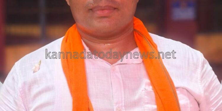 ಭಟ್ಕಳ ನಗರ ಭಾಗದ ರಾಜಾಂಗಣದಲ್ಲಿರುವ ಪುರಾತನ ಇತಿಹಾಸ ಹೊಂದಿರುವ ಮೀನು ಮಾರುಕಟ್ಟೆಯನ್ನು ಯಾವುದೇ ಕಾರಣಕ್ಕೂ ಸ್ಥಳಾಂತರ ಮಾಡಬಾರದು: ಪುರಸಭಾ ಮಾಜಿ ಸದಸ್ಯ ಶ್ರೀಕಾಂತ.ನಾಯ್ಕ ಗುಡಗು