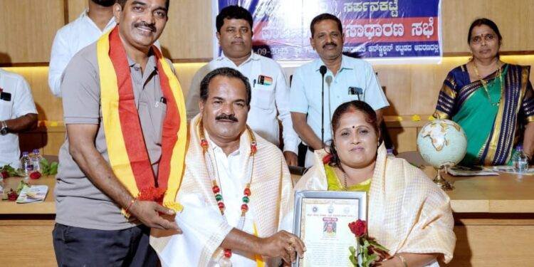 ಭಟ್ಕಳ ತಾಲೂಕ ಕನ್ನಡ ಸಾಹಿತ್ಯ ಪರಿಷತ್ತಿನಿಂದ ಸಹಕಾರಿ ಧುರೀಣ ಈರಪ್ಪ ಗರ್ಡಿಕರ್ ಅವರಿಗೆ ಗೌರವ ಸನ್ಮಾನ.