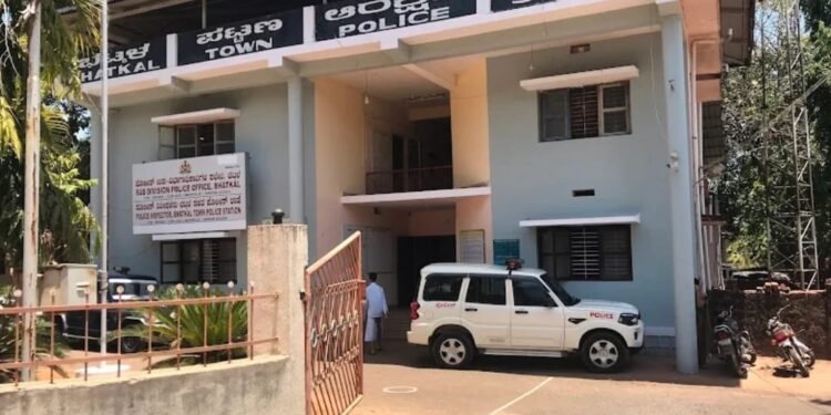 ಭಟ್ಕಳದಲ್ಲಿ ನಶೆಯಲ್ಲಿದ್ದ ವ್ಯಕ್ತಿಯಿಂದ ಚಾಕು ದಾಳಿ: ಮಂಜುನಾಥ ನಾಯ್ಕ ಗಂಭೀರ ಗಾಯ