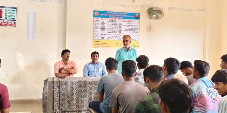 ಭಾರತೀಯ ಕಾನೂನು ಸಮುದ್ರದಂತಿದೆ” — ವಕೀಲ ಉಮೇಶ ನಾಯ್ಕ