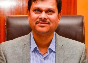 ಐ.ಎ.ಎಸ್ ಅಧಿಕಾರಿ ಮಹಾಂತೇಶ್ ಬೀಳಗಿ ಸೇರಿದಂತೆ ಮೂವರು ರಸ್ತೆ ಅಪಘಾತದಲ್ಲಿ ದಾರುಣ ಸಾವು