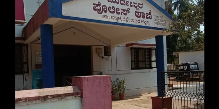 ಮುರುಡೇಶ್ವರದಲ್ಲಿ ಮಧ್ಯರಾತ್ರಿಯಲ್ಲಿ ಸ್ಕೂಟಿ ಸವಾರನ ಬಂಗಾರದ ಸರ ಕಳವು – ಮಂಗಳಮುಖಿಯರ ಕೃತ್ಯ!