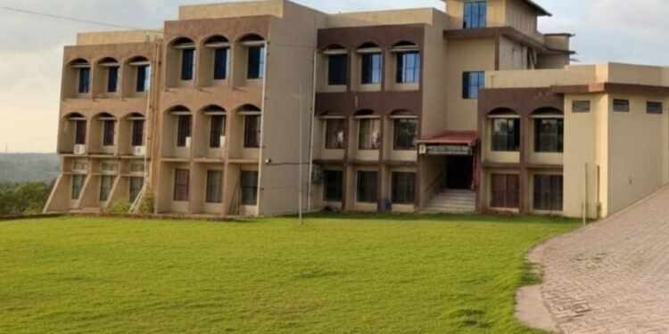 ಆಡಳಿತ ಮಂಡಳಿಯ ಒತ್ತಡದ ನಡುವೆ ಪ್ರಾಚಾರ್ಯೆ ಕಾನೂನು ಮೊರೆ—ಅಂಜುಮಾನ್ ಬಿಎಡ್ ಕಾಲೇಜಿನಲ್ಲಿ ಗಂಭೀರ ಆರೋಪಗಳು