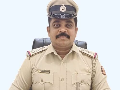 ಡ್ರಂಕ್ ಡ್ರೈವ್ ಪ್ರಕರಣದಲ್ಲಿ ಹಣ ದುರ್ಬಳಕೆ ಆರೋಪ: ಭಟ್ಕಳ ಗ್ರಾಮೀಣ ಪೊಲೀಸ್ ಠಾಣೆ ಪೊಲೀಸ್ ಇನ್ಸ್ಪೆಕ್ಟರ್ ಮಂಜುನಾಥ್ ಲಿಂಗಾರೆಡ್ಡಿ ಅಮಾನತು