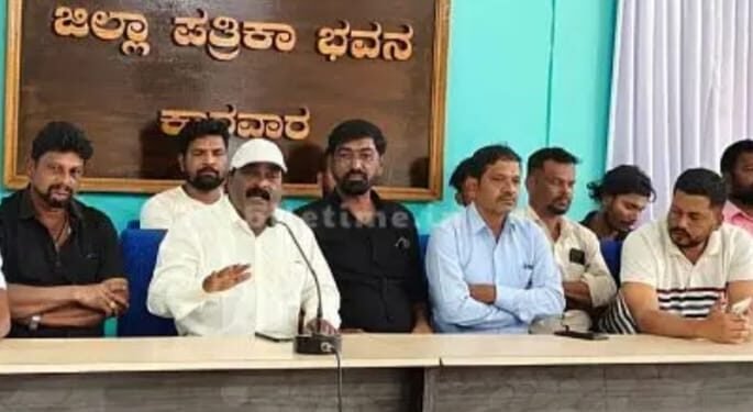 ಕಾರವಾರದ ಕದಂಬ ನೌಕಾನೆಲೆಯಲ್ಲಿ ಲಂಚ ಆರೋಪ; ಸ್ಥಳೀಯರಿಗೆ ಉದ್ಯೋಗದಲ್ಲಿ ಅನ್ಯಾಯ ಎಂದು ಮೀನುಗಾರ ಮುಖಂಡರ ಅಸಮಾಧಾನ