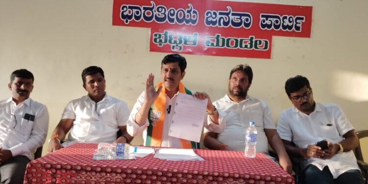 ಸಚಿವ ಮಂಕಾಳ ವೈದ್ಯರ ಹೇಳಿಕೆಗೆ ದಾಖಲೆ ಸಮೇತ ಪ್ರತಿಕ್ರಿಯೆ :ಭಟ್ಕಳದಲ್ಲೇ ಮಾಹಿತಿ ಬಿಡುಗಡೆಗೊಳಿಸಿದ ಬಿಜೆಪಿ ಮುಖಂಡ ಅನಂತಮೂರ್ತಿ ಹೆಗಡೆ