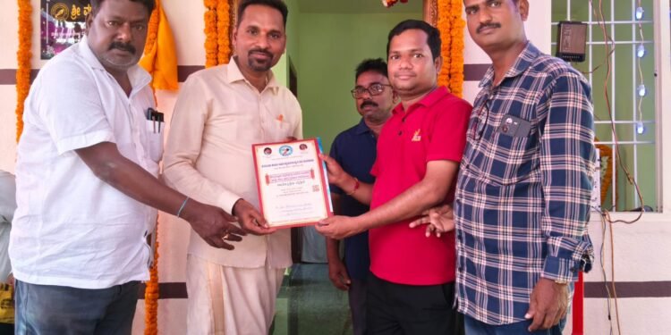 ಕಾ.ನಿ.ಪ  ಧ್ವನಿ ಸಂಘದ ನೇತೃತ್ವದಲ್ಲಿ ಭಟ್ಕಳದಲ್ಲಿ ನಡೆಯುವ ರಾಜ್ಯಮಟ್ಟದ ಪತ್ರಕರ್ತರ ವಿಚಾರ ಸಂಕಿರಣಕ್ಕೆ ಉದ್ಯಮಿ ಗೋವಿಂದ ಬಾಬು ಪೂಜಾರಿ ಅವರಿಗೆ ಆಹ್ವಾನ