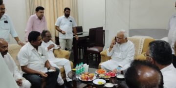 ಭಟ್ಕಳದಲ್ಲಿ ಆರ್.ವಿ. ದೇಶಪಾಂಡೆ ಭೇಟಿ:  ಅರಣ್ಯ ಅತಿಕ್ರಮಣ ಭೂ ಸಮಸ್ಯೆಗಳ ಬಗ್ಗೆ ತಕ್ಷಣ ಕ್ರಮಕ್ಕೆ ಸೂಚನೆ