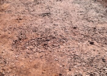 ಭಟ್ಕಳದ ಬೆಳಕೆ ಗ್ರಾಮದಲ್ಲಿ ರಸ್ತೆ ದುಸ್ಥಿತಿ: ಮೂರು ವರ್ಷಗಳಿಂದ ಜನರ ಪರದಾಟ