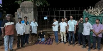 ಅಂಕೋಲಾದಲ್ಲಿ ಪೊಲೀಸ್ ಇಲಾಖೆ ವಿರುದ್ಧ ಅನಿರ್ದಿಷ್ಟಾವಧಿ ಧರಣಿ ಗೃಹ ಸಚಿವರ ಆಪ್ತರ ಪ್ರಭಾವ ತಡೆಗಟ್ಟಲಿ : ನ್ಯಾಯವಾದಿ ನಾಗರಾಜ ನಾಯಕ ಆಗ್ರಹ