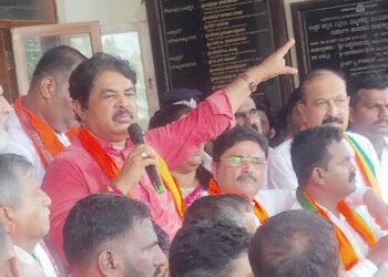 ಭಟ್ಕಳ ಮುರಿನಕಟ್ಟೆ ಮರುನಿರ್ಮಾಣಕ್ಕೆ ಒತ್ತಾಯ: ಸರ್ಕಾರಕ್ಕೆ ಗಡುವು ನೀಡಿದ ವಿಪಕ್ಷ ನಾಯಕ ಆರ್. ಅಶೋಕ್