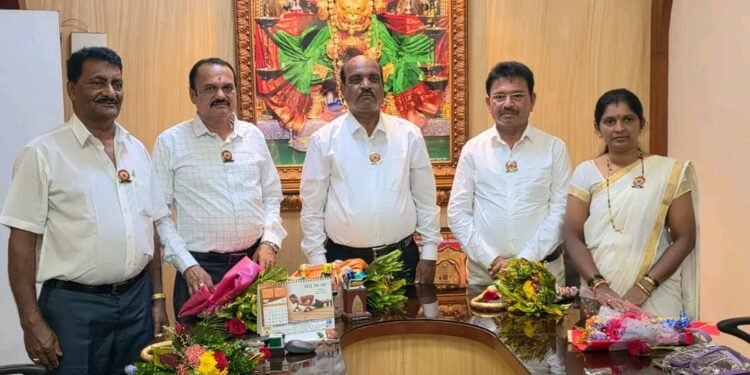 ಶಿರಸಿಯ ಶ್ರೀ ಮಾರಿಕಾಂಬಾ ದೇವಸ್ಥಾನಕ್ಕೆ ನೂತನ ಧರ್ಮದರ್ಶಿ ಮಂಡಳಿ: ರವಿ ಬೆಳ್ಳಿಮನೆ ಅಧ್ಯಕ್ಷ – ಅಶೋಕ ಪವಾರ್ ಉಪಾಧ್ಯಕ್ಷ