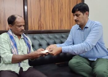ಶಿರಸಿಯಲ್ಲಿ ಹಾವು ಕಚ್ಚಿ ಬಾಲಕ ಸಾವು – ಸರ್ಕಾರಿ ಆಸ್ಪತ್ರೆ ವೈದ್ಯರ ನಿರ್ಲಕ್ಷ್ಯದಿಂದ ಮಗನನ್ನು ಕಳೆದುಕೊಂಡೆ ಎಂದು ತಂದೆಯ ಆರೋಪ
