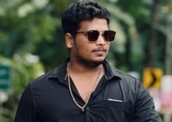 ಭಟ್ಕಳದಲ್ಲಿ ಭೀಕರ ರಸ್ತೆ ಅಪಘಾತ: ಮರಕ್ಕೆ ಬೈಕ್ ಡಿಕ್ಕಿ, ಯುವಕ ಸಾವು – ಸವಾರನ ಸ್ಥಿತಿ ಗಂಭೀರ