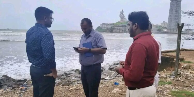 ಮುರುಡೇಶ್ವರ ಪ್ರವಾಸಿ ತಾಣದ ಸೌಲಭ್ಯಗಳ ಪರಿಶೀಲನೆ ನಡೆಸಿದ ಜಿಲ್ಲಾ ಪಂಚಾಯತ್ ಸಿಇಒ ಡಾ. ದಿಲೀಷ್ ಶಶಿ