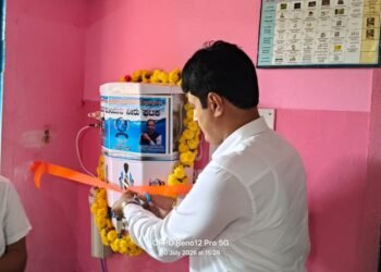 ಸಂಸದ ವಿಶ್ವೇಶ್ವರ ಹೆಗಡೆ ಕಾಗೇರಿ ಜನ್ಮದಿನ: ಕೋಳಿಗಾರ ಸರ್ಕಾರಿ ಶಾಲೆಗೆ ಶುದ್ಧ ಕುಡಿಯುವ ನೀರಿನ ಘಟಕ ಕೊಡುಗೆ ನೀಡಿದ ಬಿಜೆಪಿ ಮುಖಂಡ ಅನಂತಮೂರ್ತಿ ಹೆಗಡೆ