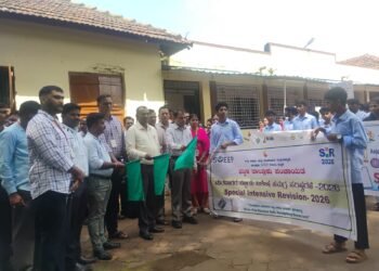 ಎಸ್‌ಐಆರ್‌ ಅಭಿಯಾನ ಯಶಸ್ವಿಗೆ ವಿದ್ಯಾರ್ಥಿ-ಯುವಜನರ ಸಹಕಾರ ಅಗತ್ಯ:. ಭಟ್ಕಳ ತಾಲ್ಲೂಕು ಪಂಚಾಯತ್ ಕಾರ್ಯನಿರ್ವಾಹಕ ಅಧಿಕಾರಿ ಹಾಗೂ ತಾಲ್ಲೂಕು ಸ್ವೀಪ್ ಸಮಿತಿ ಅಧ್ಯಕ್ಷ ಸುನೀಲ್‌ ಎಂ.