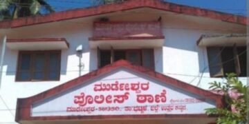 ಮುರುಡೇಶ್ವರದಲ್ಲಿ ಪೊಲೀಸರ ಮೇಲೆಯೇ ಚಾಕು ದಾಳಿ: ಇಬ್ಬರು ಸಿಬ್ಬಂದಿಗೆ ಗಾಯ; ಮೂವರು ವಶಕ್ಕೆ