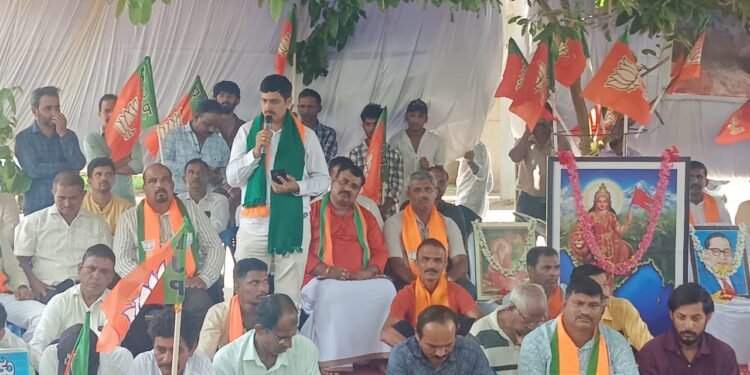 ಭ್ರಷ್ಟಾಚಾರದ ಆರೋಪ ಎದುರಿಸುತ್ತಿರುವ ಸಚಿವ ನಾಗೇಂದ್ರ ನೈತಿಕ ಹೊಣೆ ಹೊತ್ತು ರಾಜೀನಾಮೆ ನೀಡಬೇಕು: ಬಿಜೆಪಿ ಮುಖಂಡ ಅನಂತಮೂರ್ತಿ ಹೆಗಡೆ ಆಗ್ರಹ