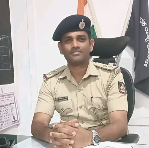 ಹಳೇಬೀಡು ಠಾಣೆಯ ಪಿಎಸ್‌ಐ ಲೋಕಾಯುಕ್ತ ಬಲೆಗೆ: ₹20 ಸಾವಿರ ಲಂಚ ಸ್ವೀಕರಿಸುವಾಗ ಬಂಧನ