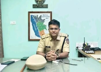 ಅಧಿಕಾರ ಸ್ವೀಕರಿಸಿದ ಮೊದಲ ದಿನವೇ ಕಾರ್ಯಾಚರಣೆ: 6 ಮರಳು ಸಾಗಾಟದ ಟಿಪ್ಪರ್ ವಶ