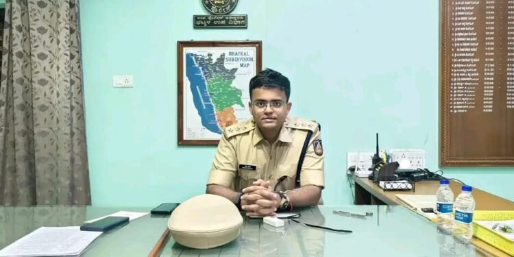 ಅಧಿಕಾರ ಸ್ವೀಕರಿಸಿದ ಮೊದಲ ದಿನವೇ ಕಾರ್ಯಾಚರಣೆ: 6 ಮರಳು ಸಾಗಾಟದ ಟಿಪ್ಪರ್ ವಶ
